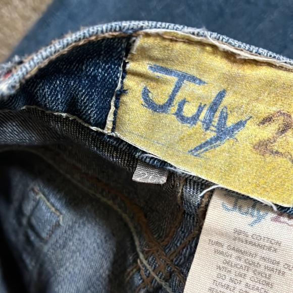July 25 Jeans - Picture 9 of 11